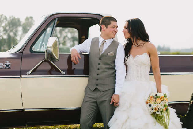 Backyard Abbotsford Farm Wedding Photos 070