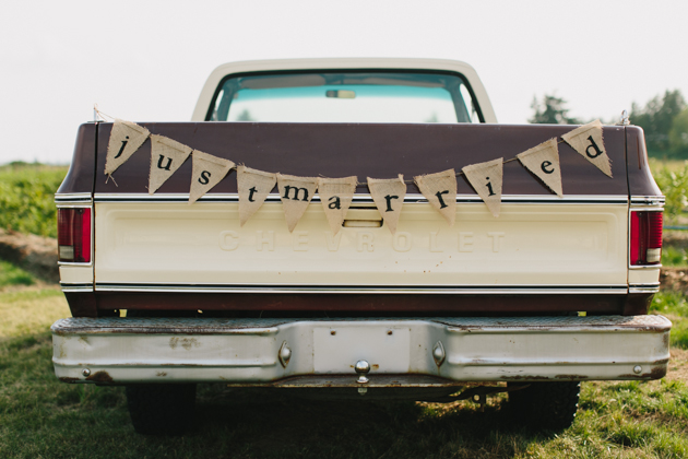 Backyard Abbotsford Farm Wedding Photos 071