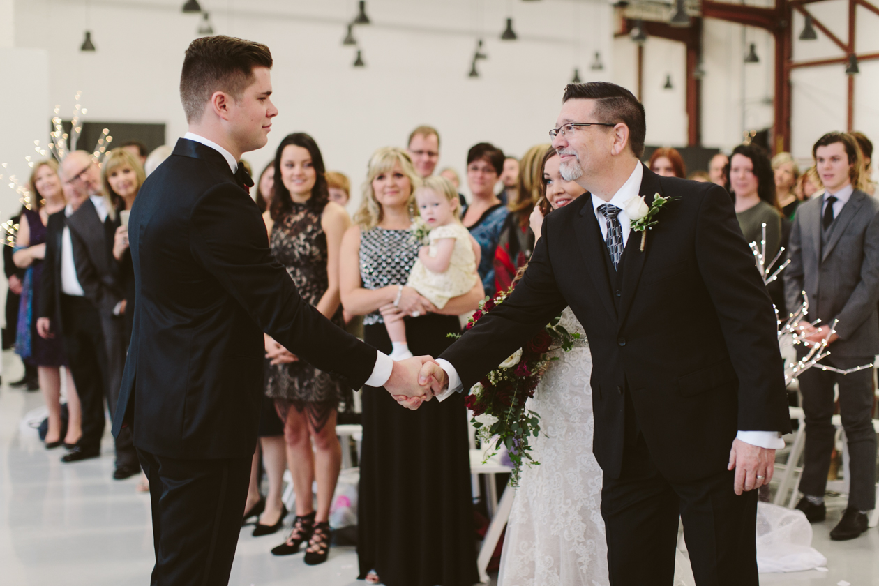 airplane-hangar-wedding-photos-0015