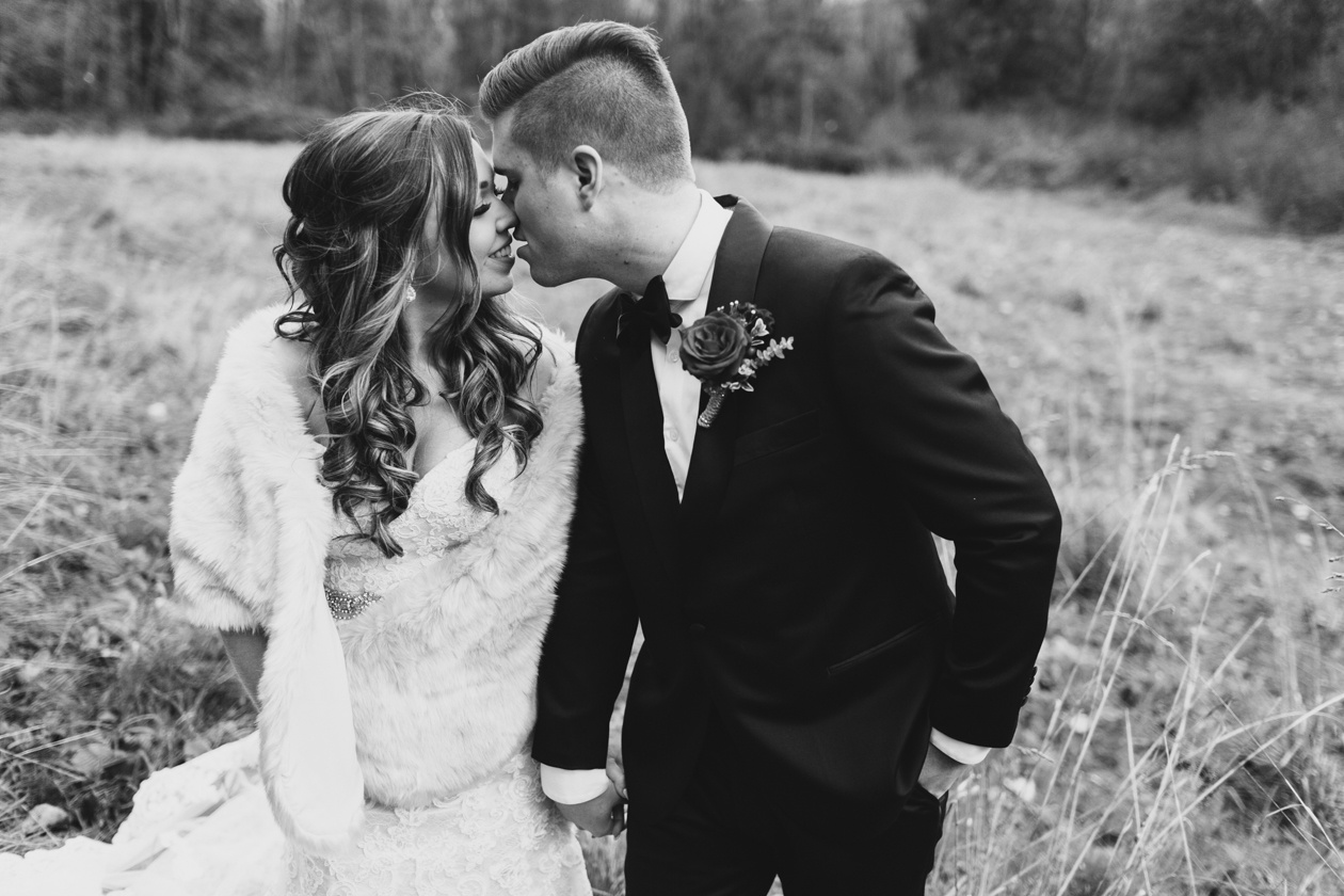 airplane-hangar-wedding-photos-0057