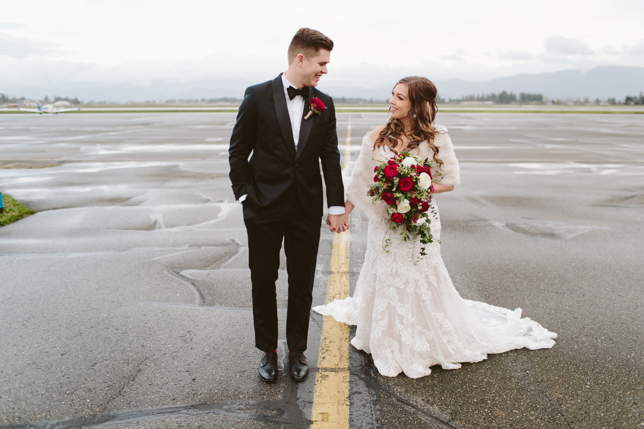 airplane-hangar-wedding-photos-0065