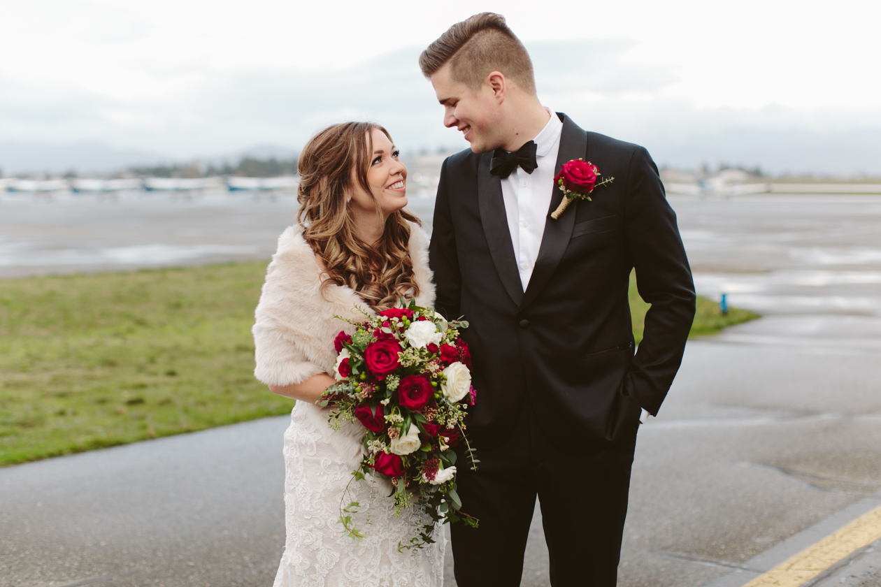 airplane-hangar-wedding-photos-0069