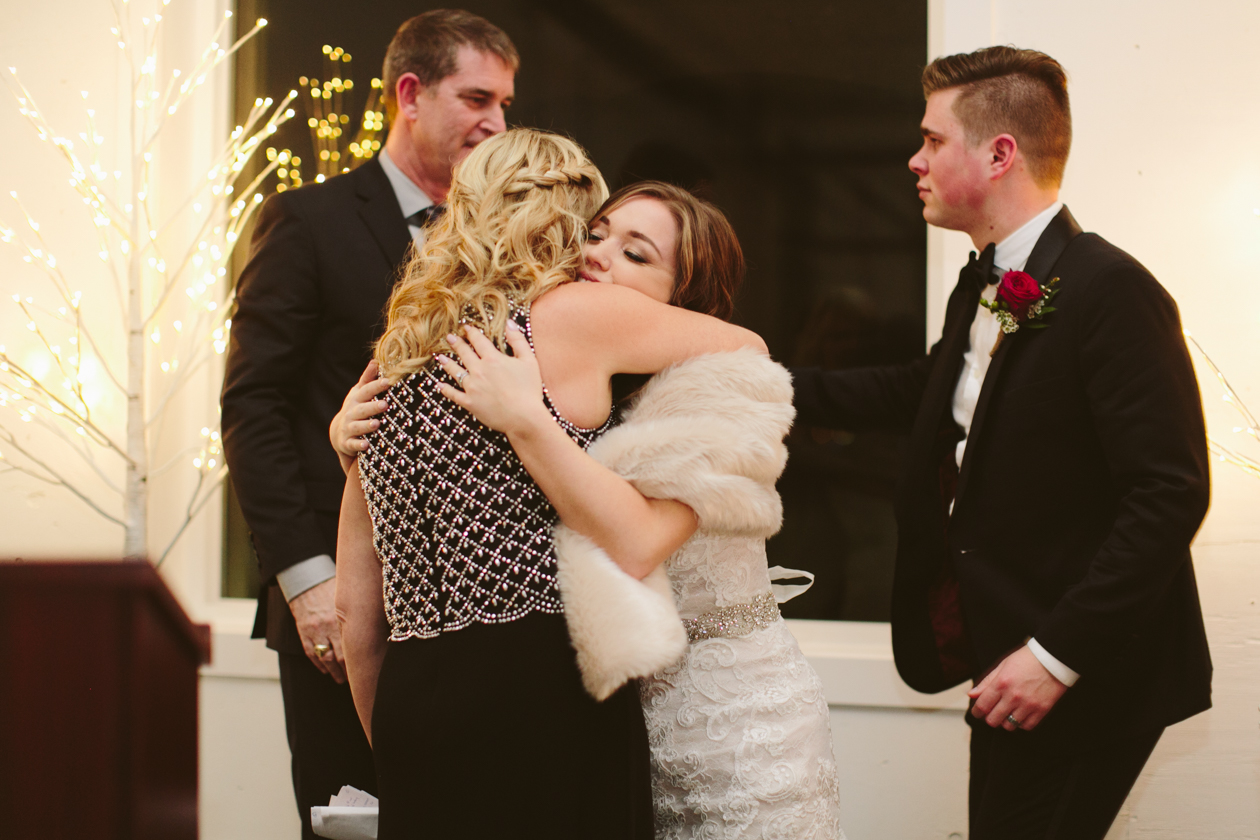airplane-hangar-wedding-photos-0104