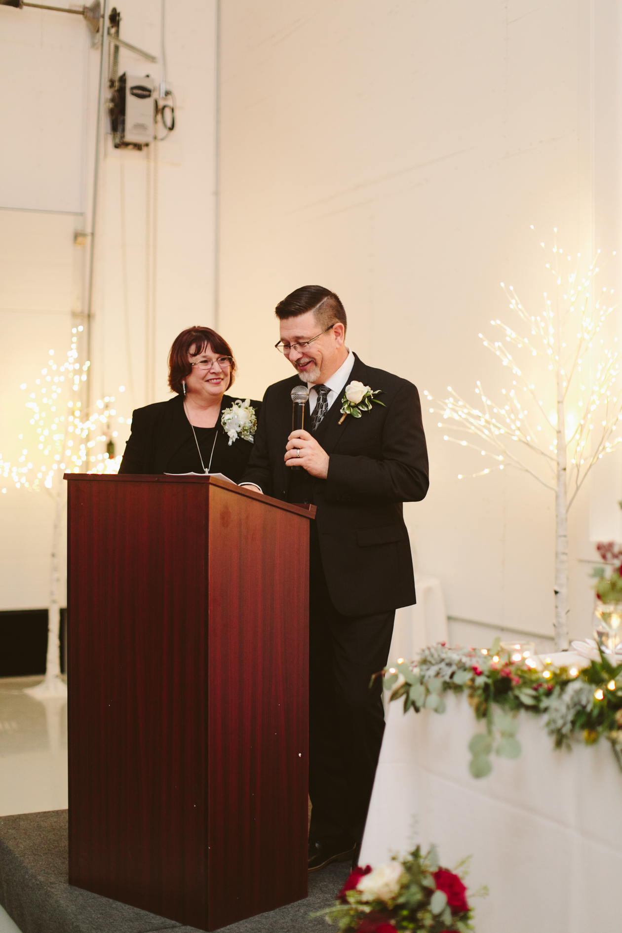 airplane-hangar-wedding-photos-0105
