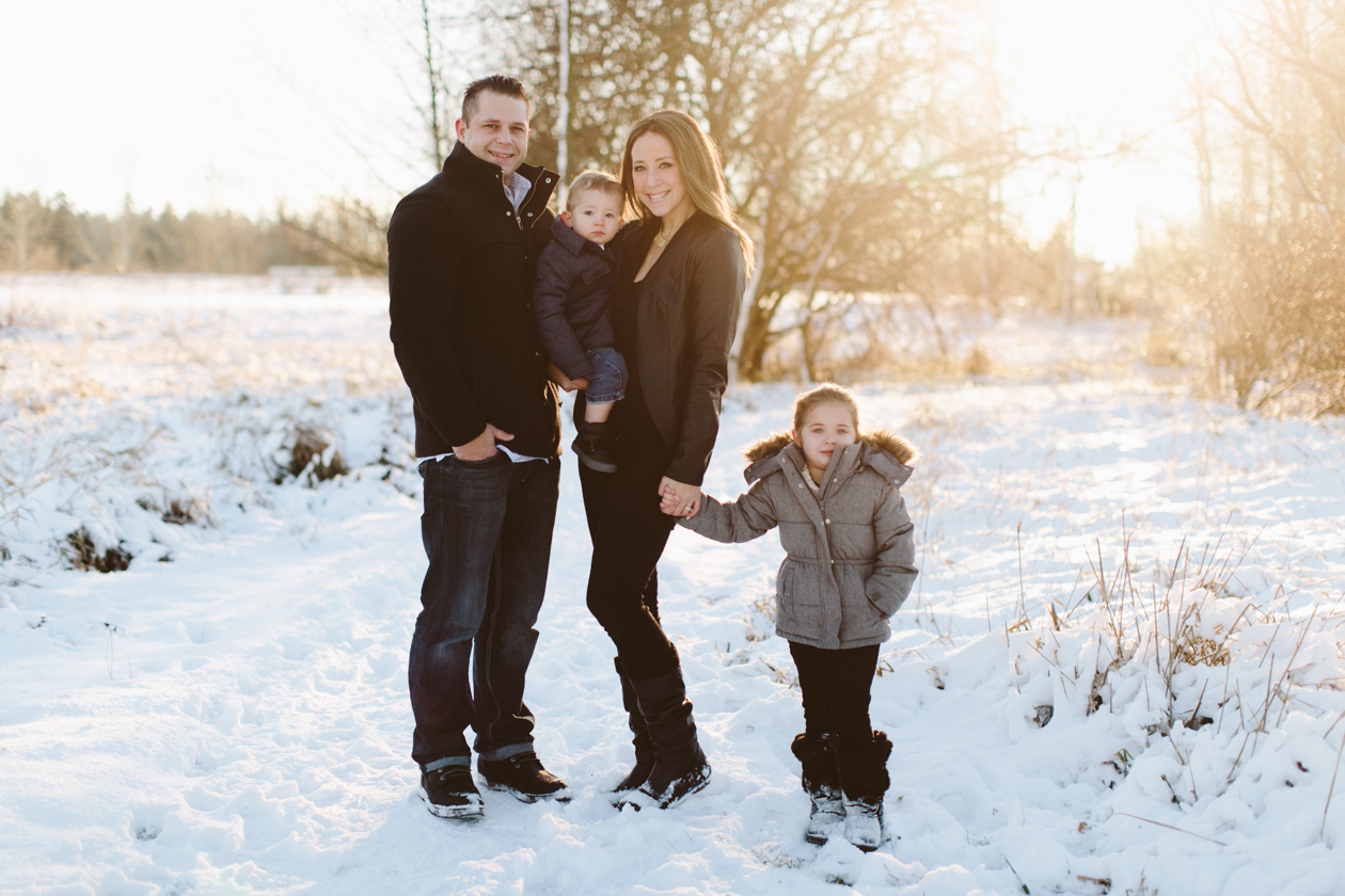 winter snow family photos vancouver