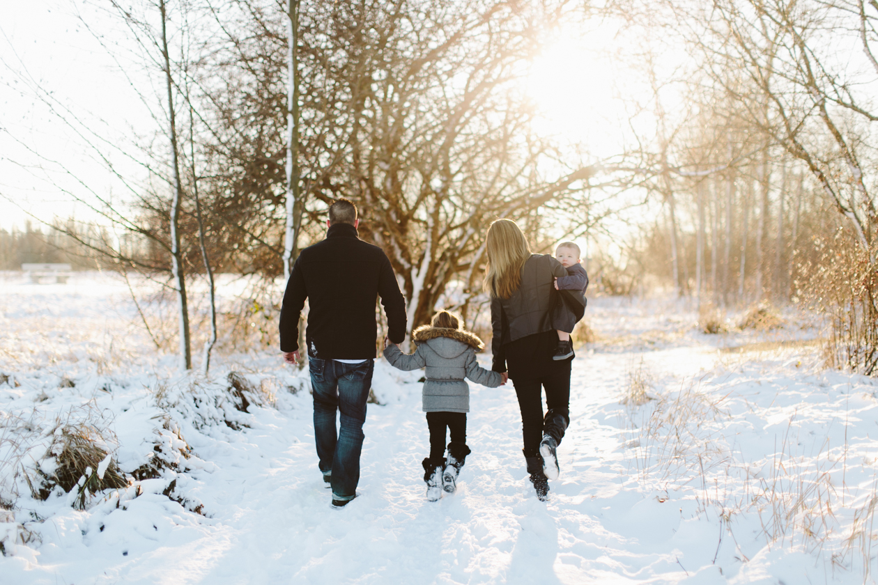 winter snow family photos vancouver