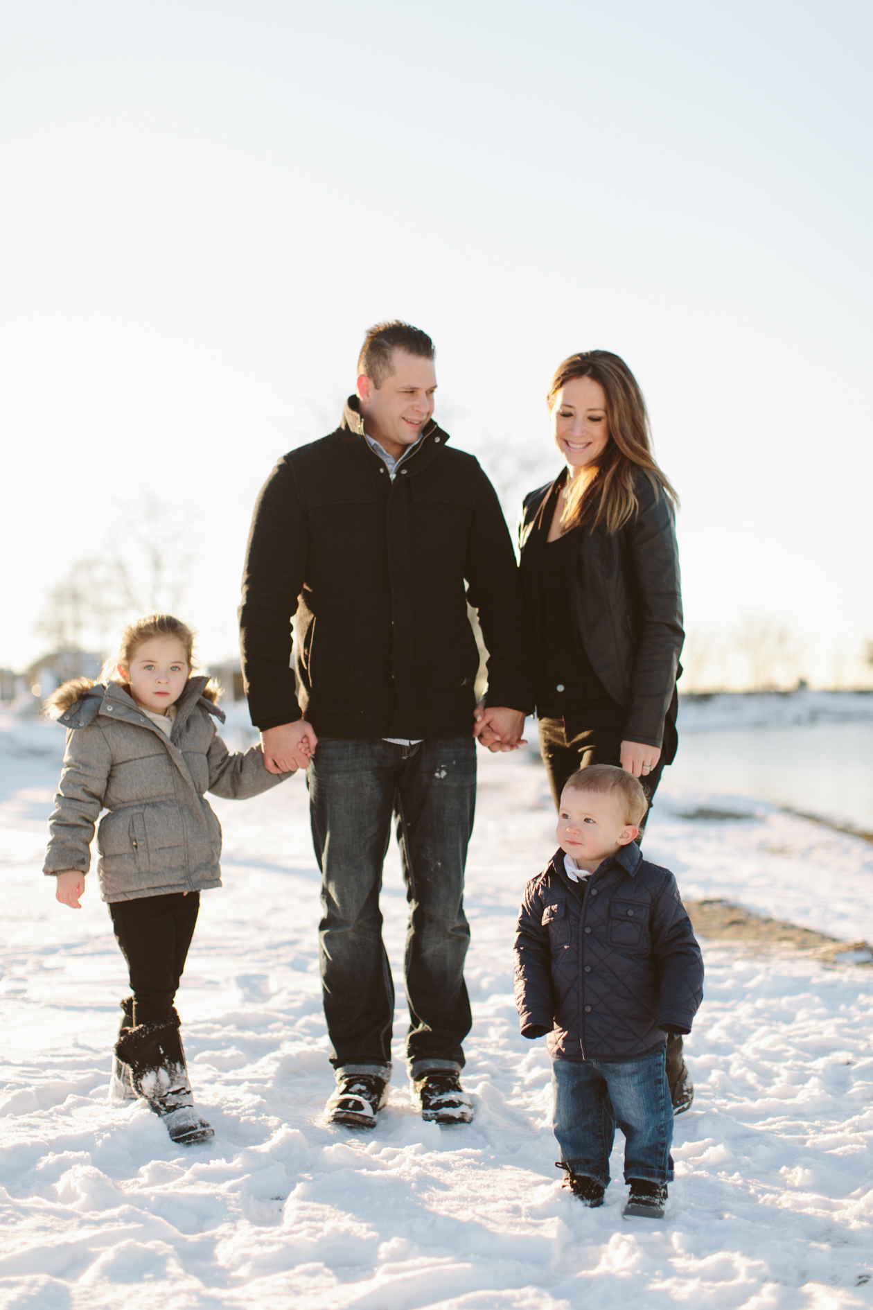 winter snow family photos vancouver