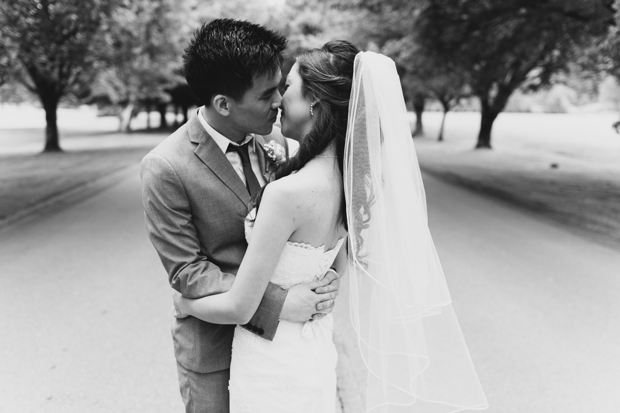 SwanESet Golf Course Wedding Photos