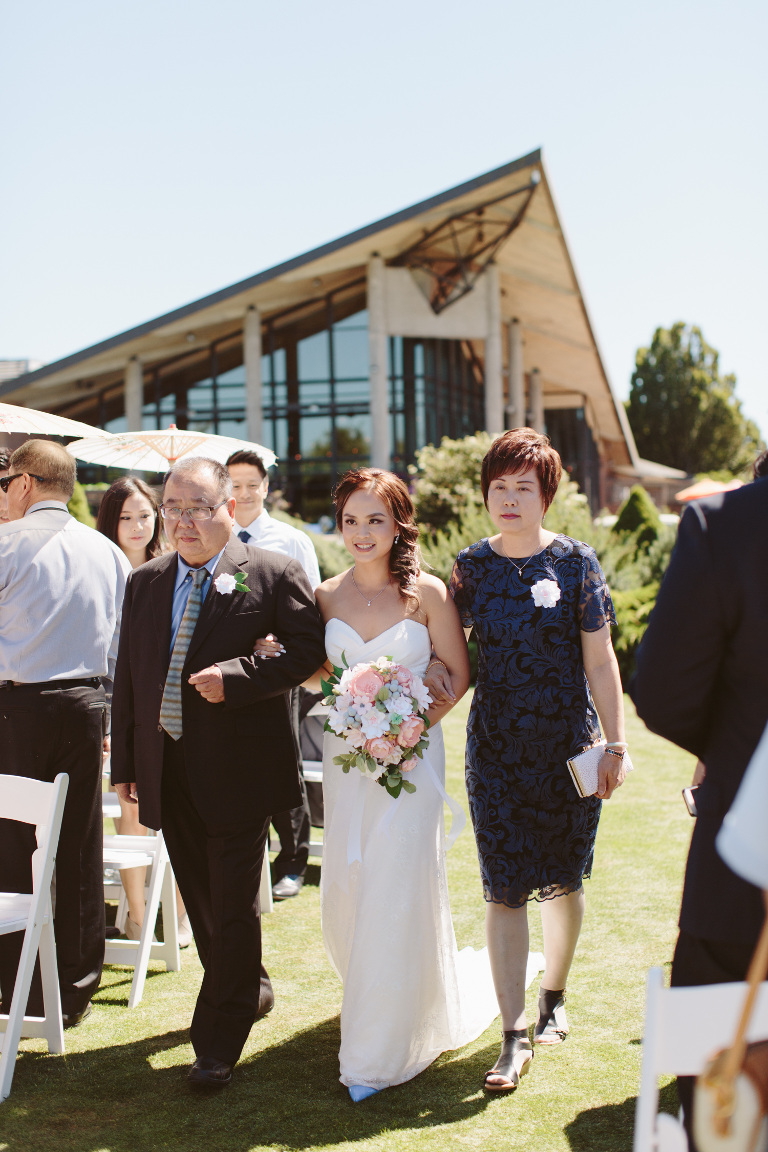 Mayfair Lakes Golf Course Wedding