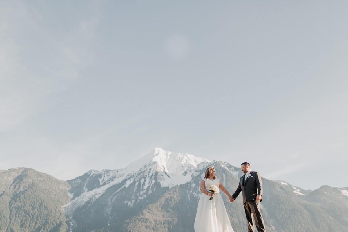 Fraser River Lodge Wedding Photos Vancouver Wedding Photographer