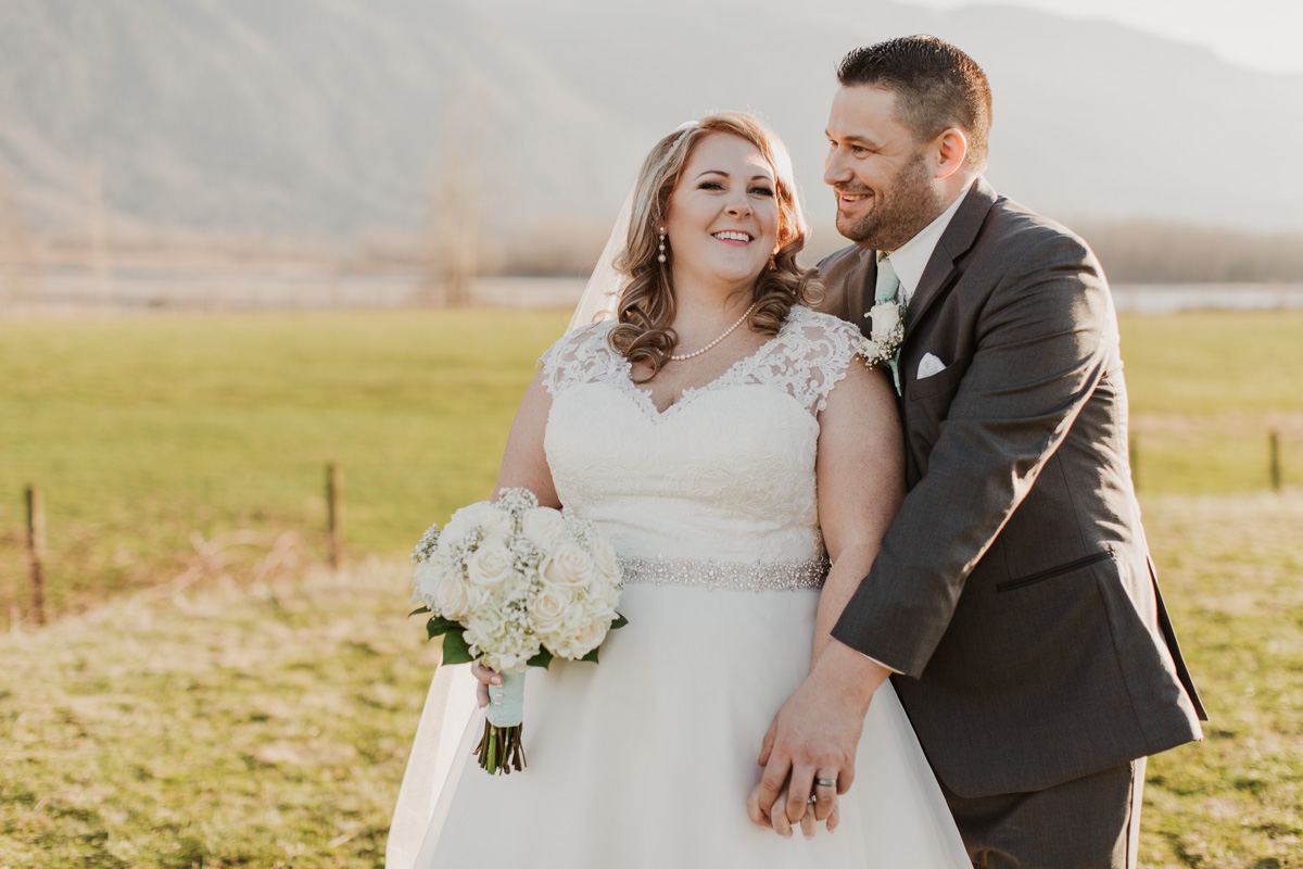 Fraser River Lodge Wedding Photos Vancouver Wedding Photographer