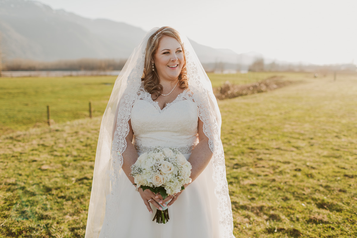 Fraser River Lodge Wedding Photos Vancouver Wedding Photographer