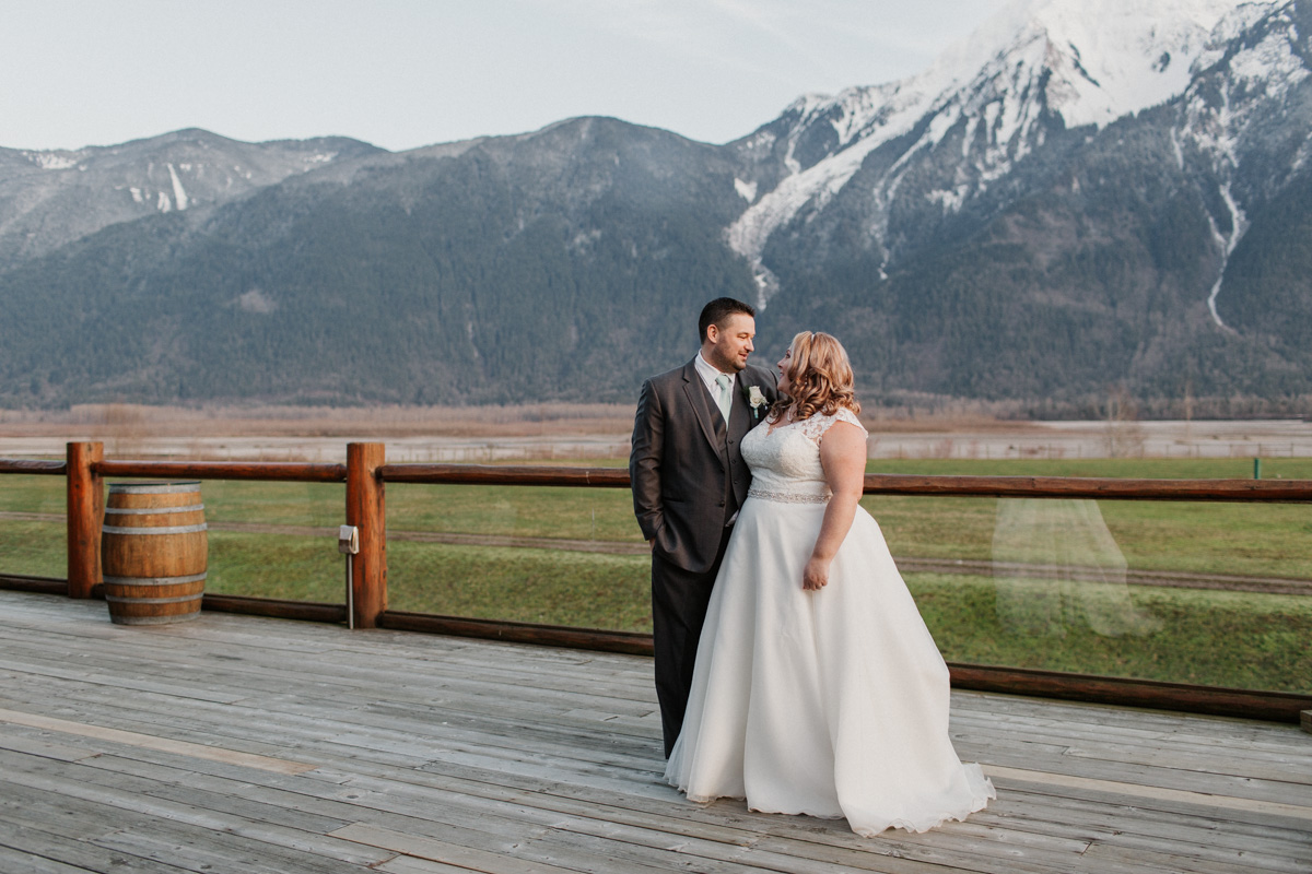 Fraser River Lodge Wedding Photos Vancouver Wedding Photographer