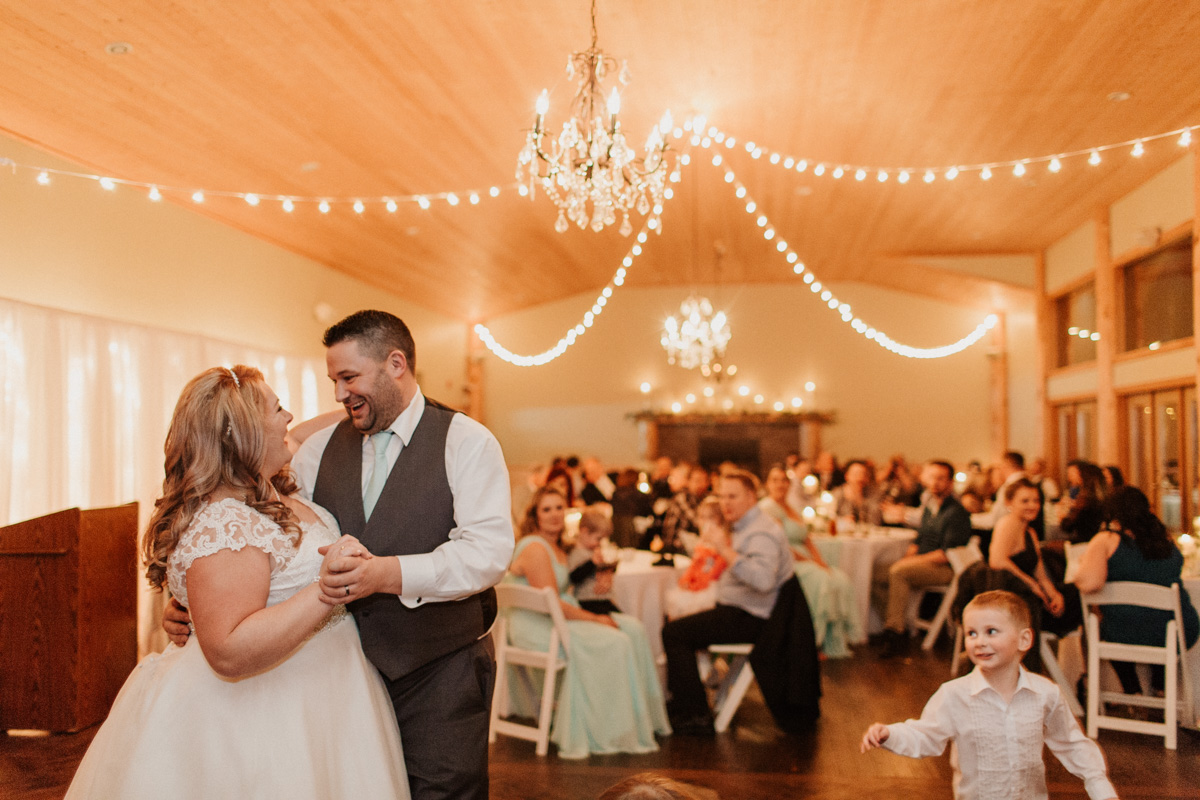 Fraser River Lodge Wedding Photos Vancouver Wedding Photographer