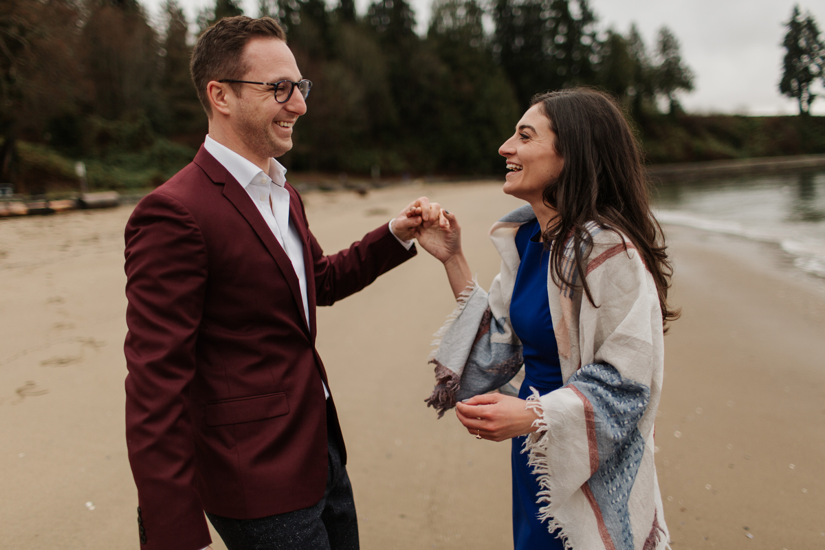 stanley park engagement photos
