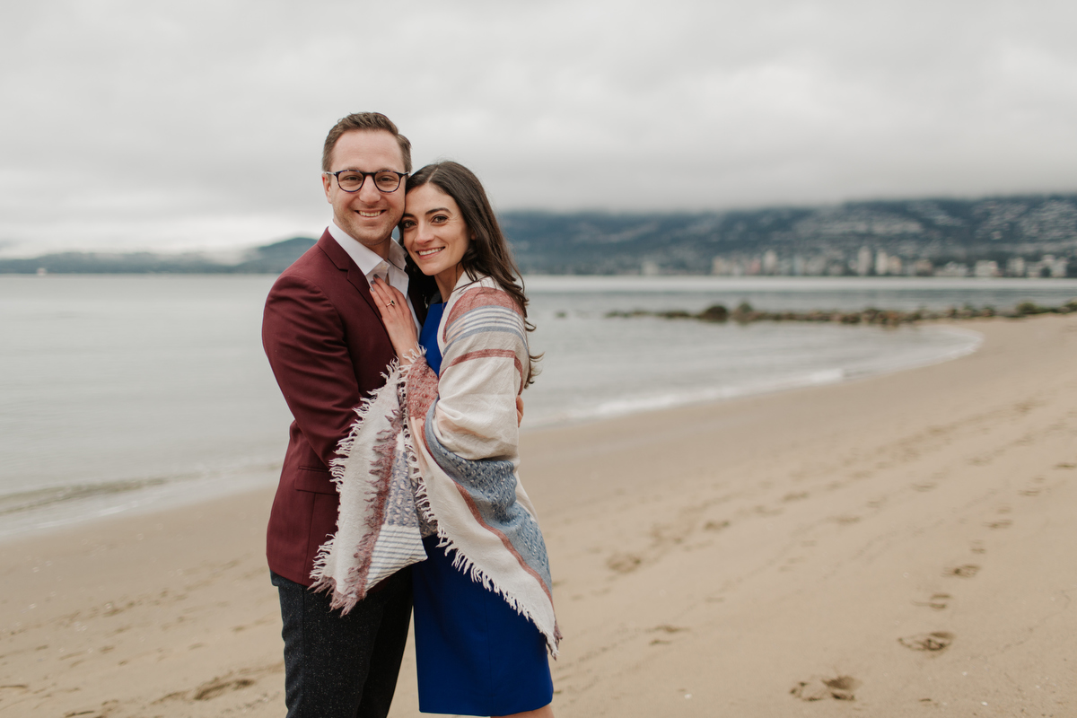 stanley park engagement photos