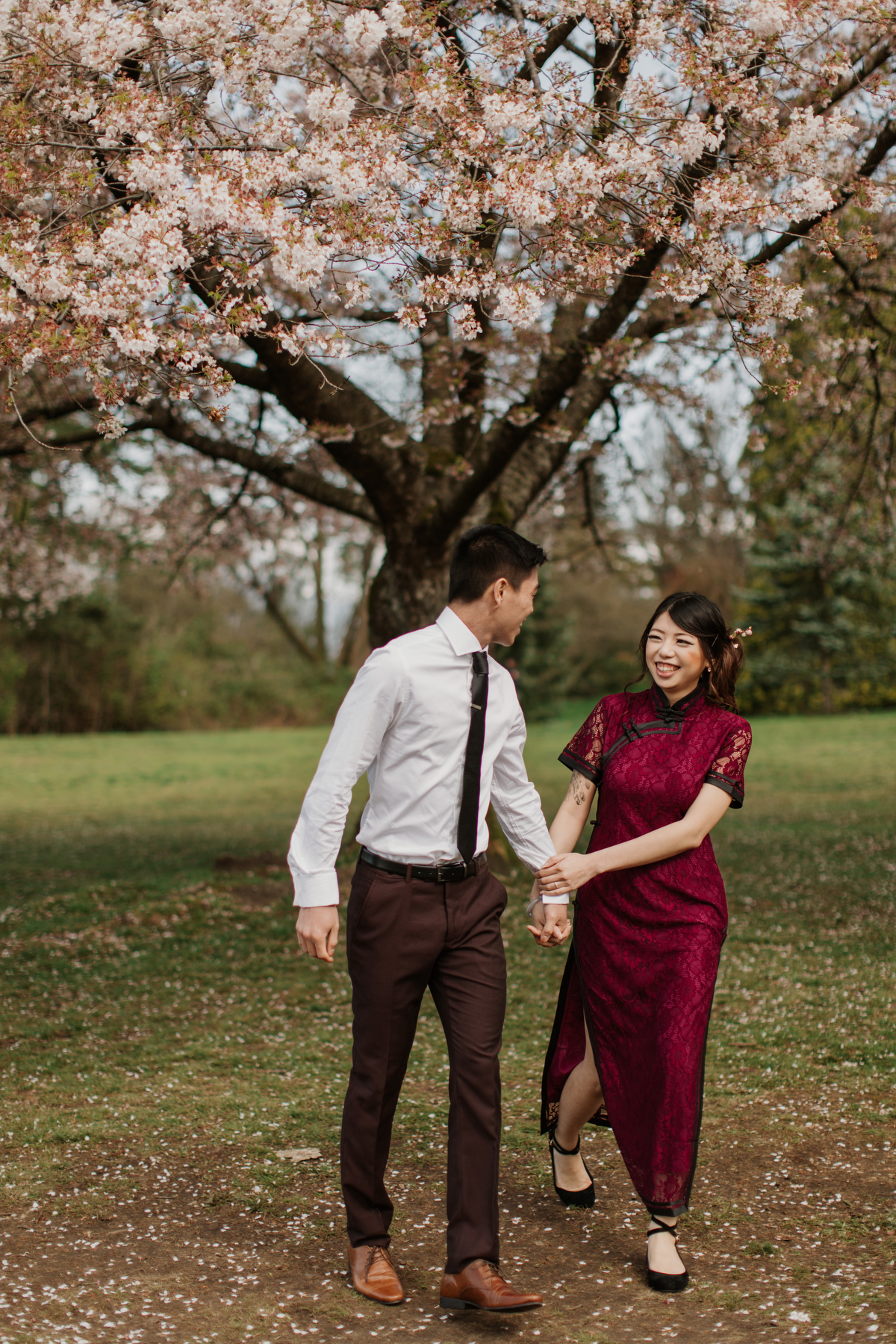 Vancouver Blossom Engagement Photos by Jamie Delaine
