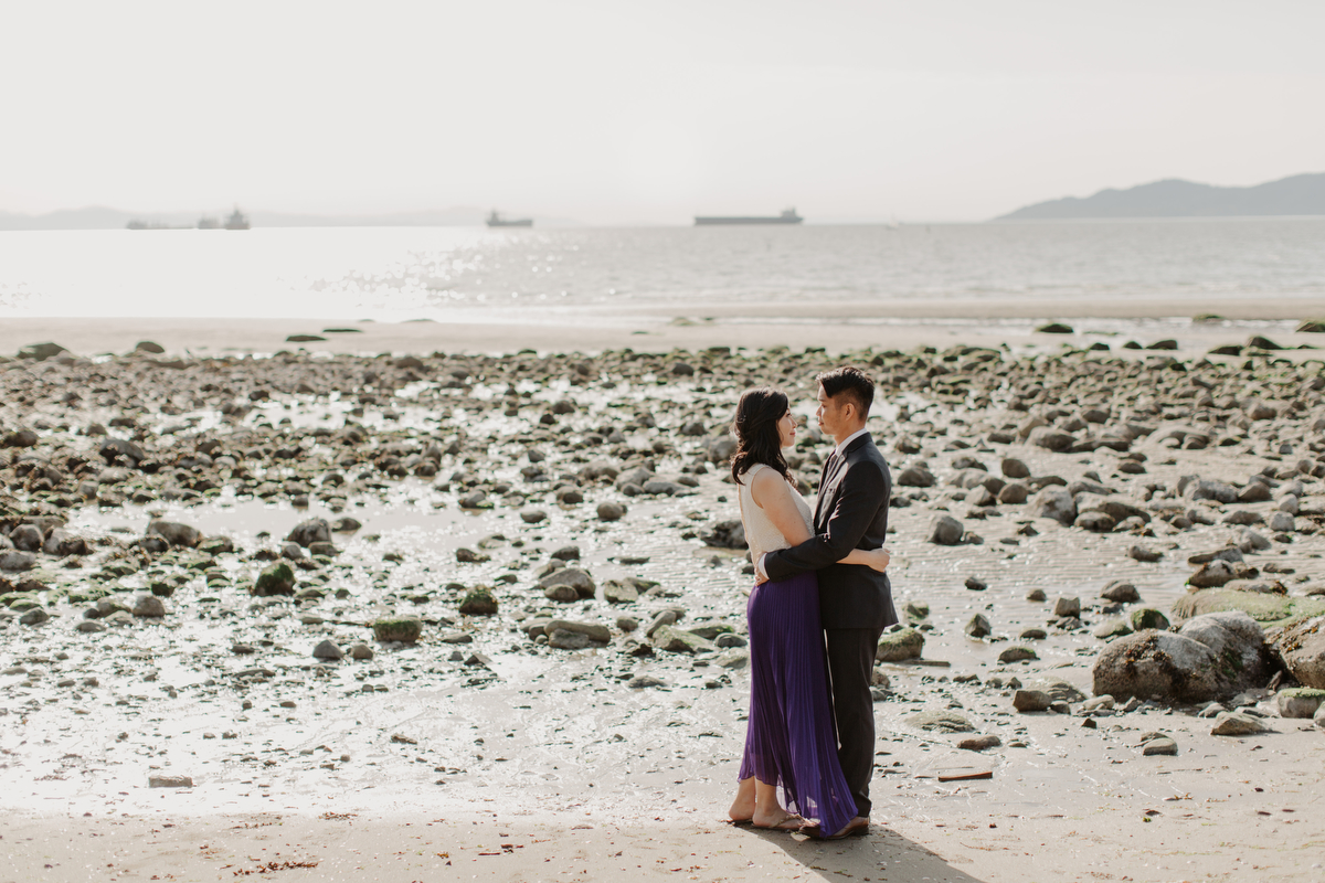 Stanley Park Engagement Photos