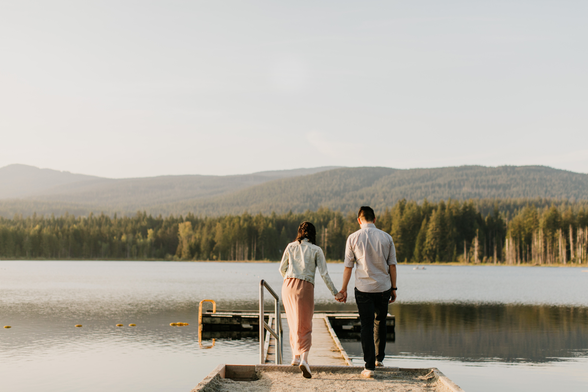 whonnock lake engagement photos