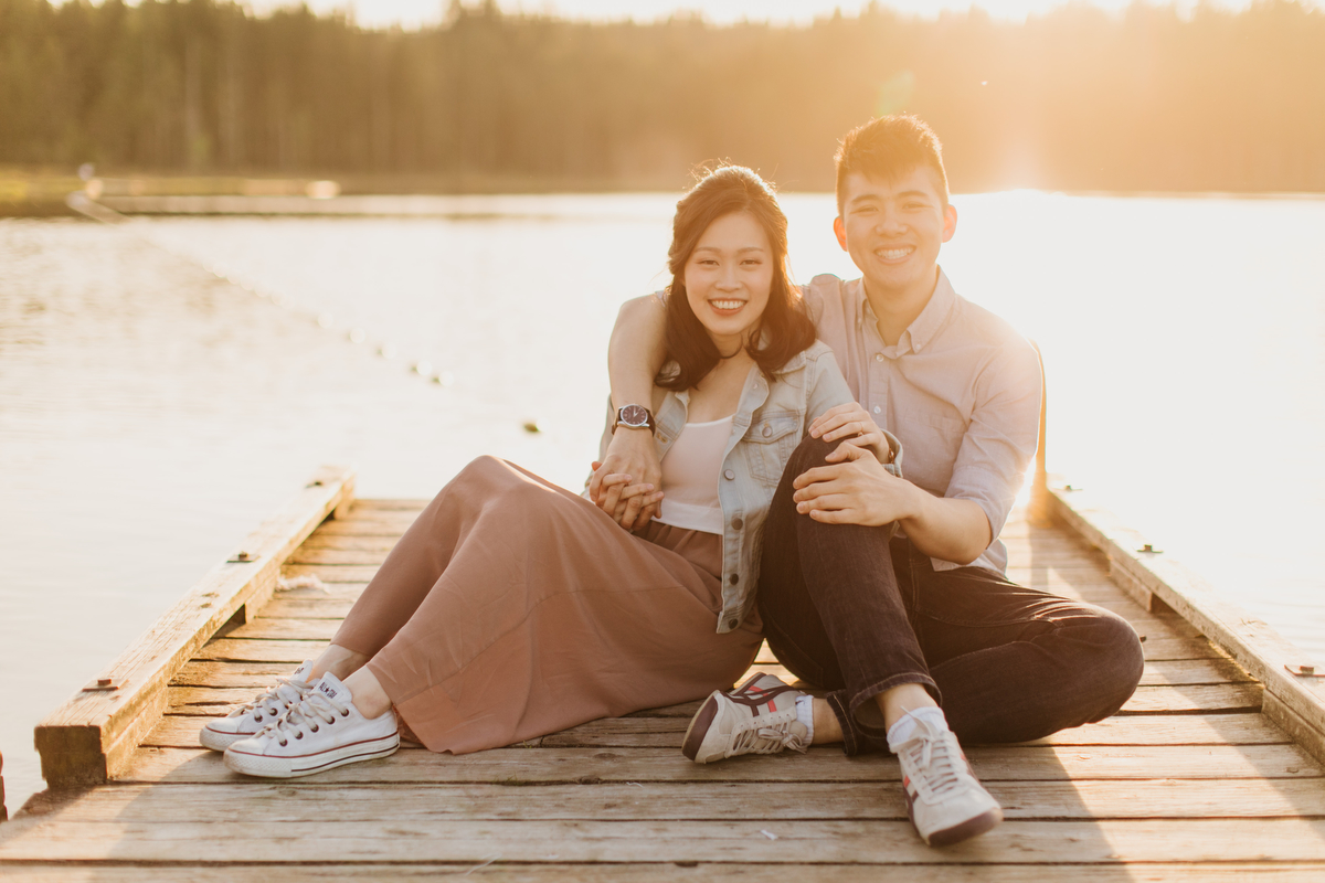 whonnock lake engagement photos