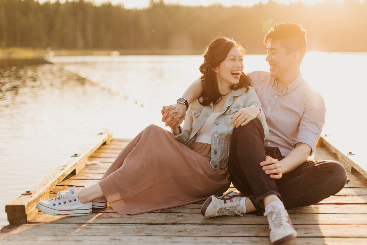 whonnock lake engagement photos