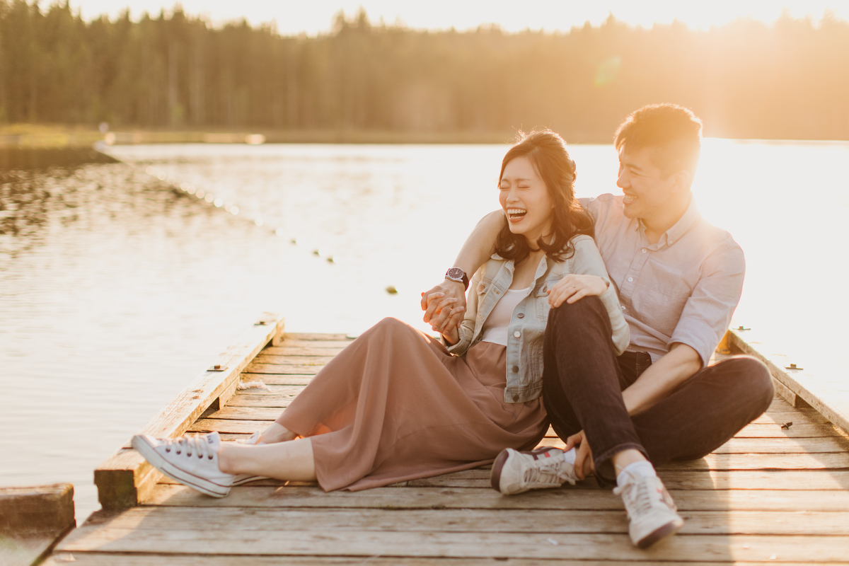 whonnock lake engagement photos