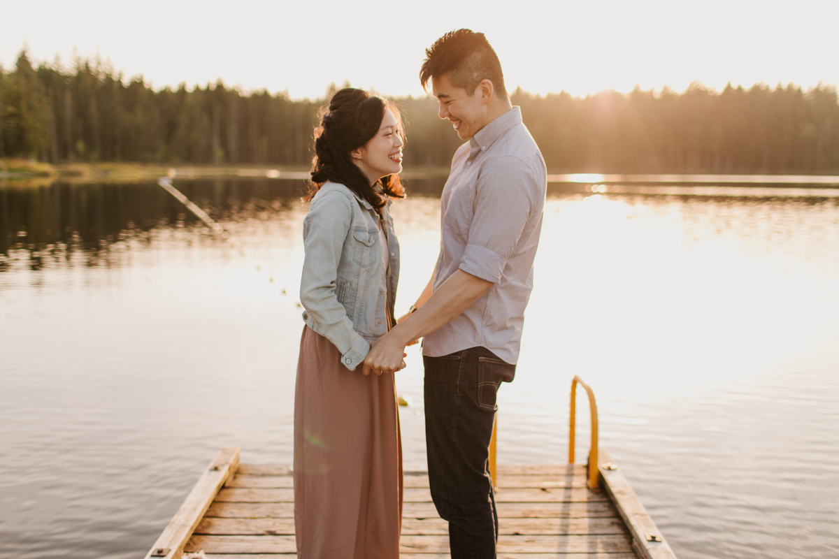whonnock lake engagement photos