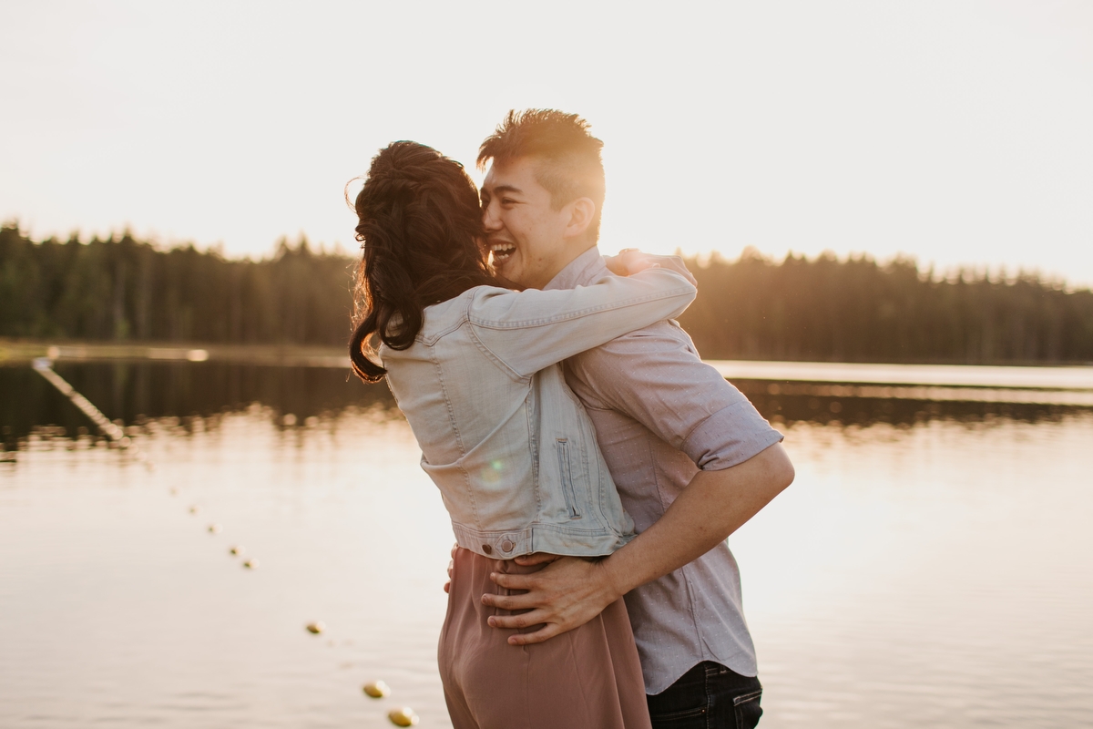 whonnock lake engagement photos