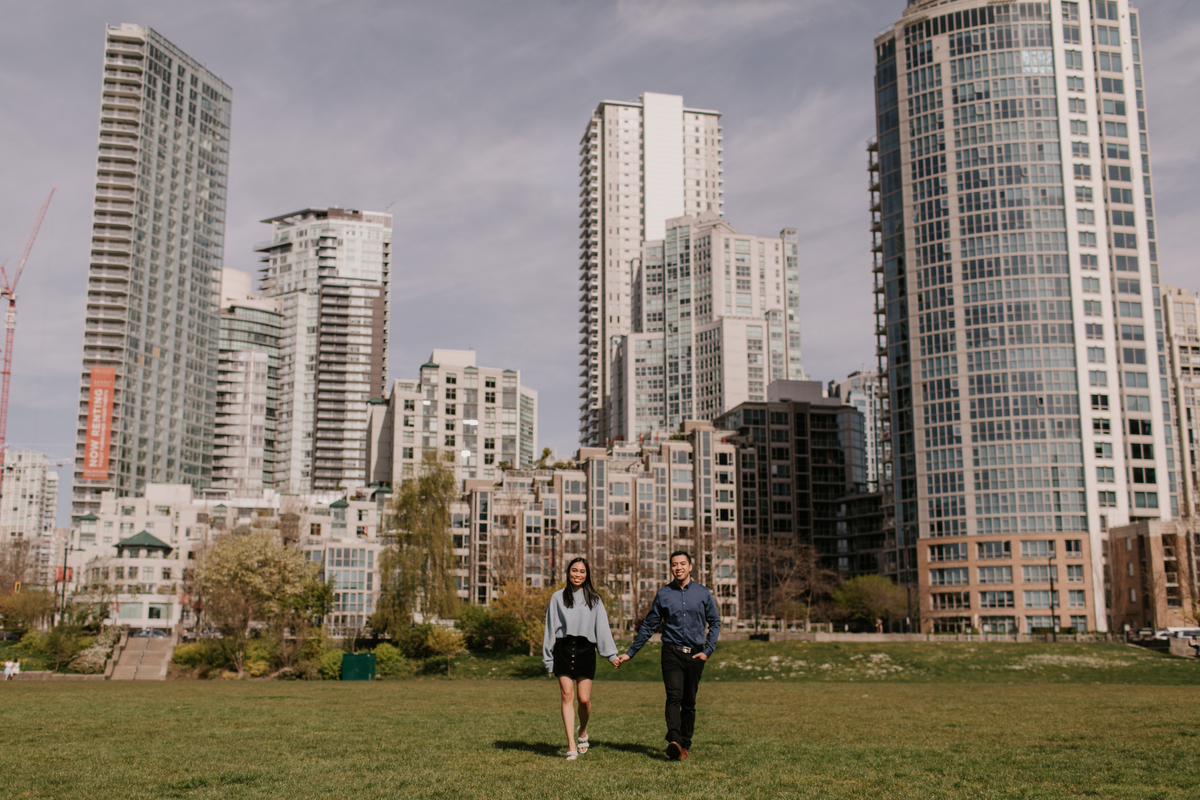 Yaletown Engagement Photos by Jamie Delaine