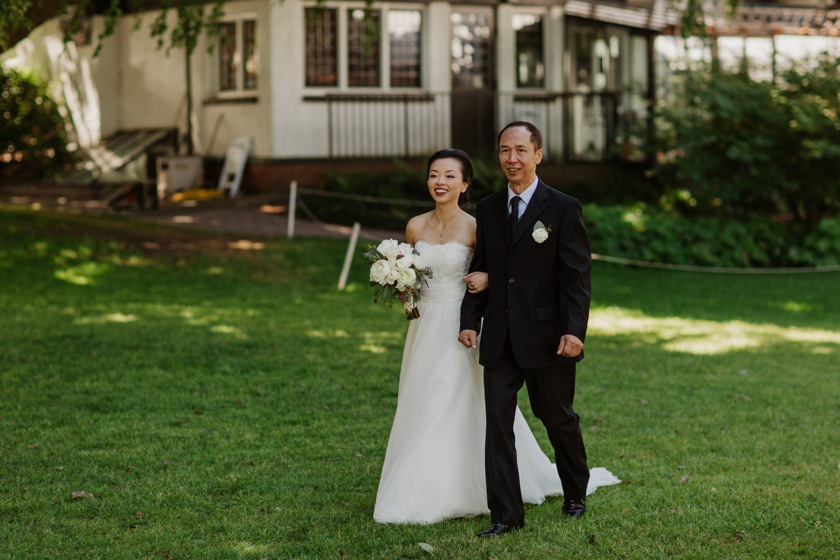 brock house restaurant wedding photos