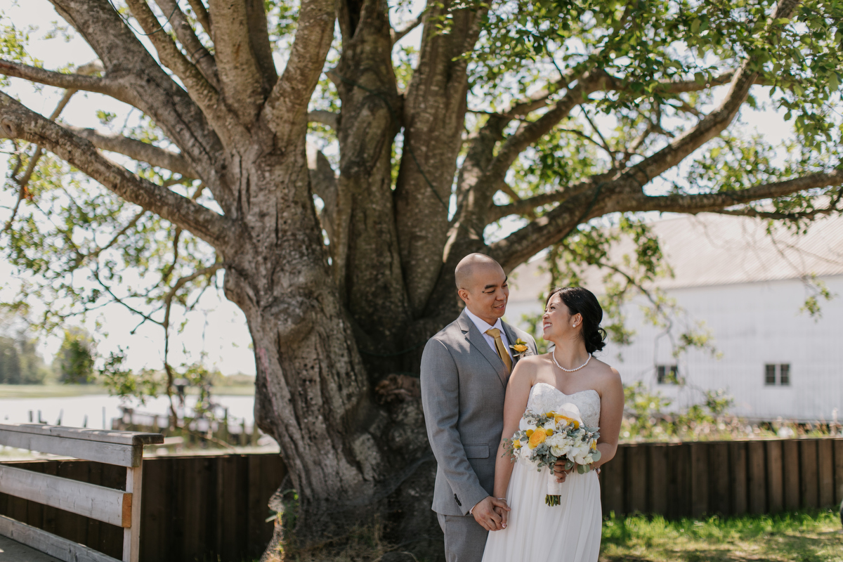 Mayfair Lakes Golf Course Wedding Photos