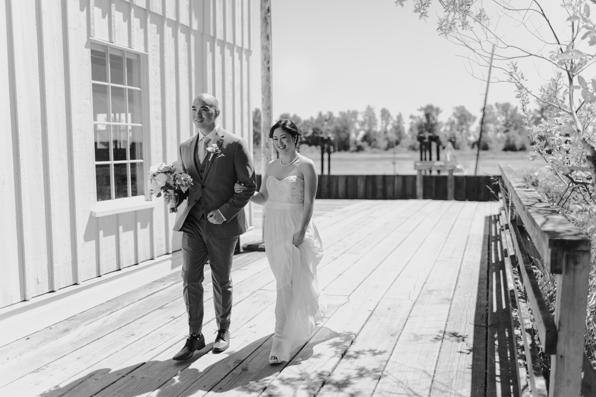 Mayfair Lakes Golf Course Wedding Photos