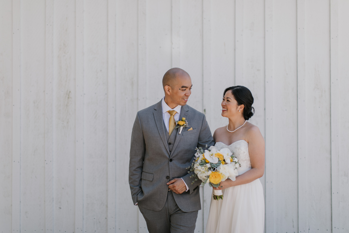 Mayfair Lakes Golf Course Wedding Photos