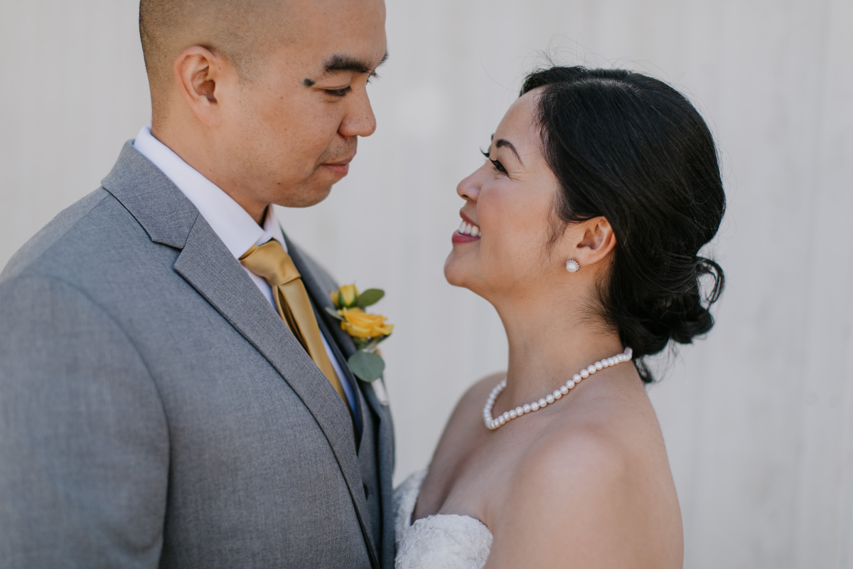 Mayfair Lakes Golf Course Wedding Photos