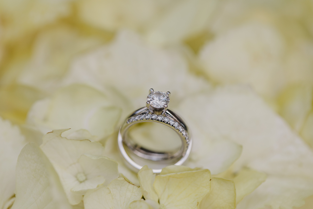 Mayfair Lakes Golf Course Wedding Photos
