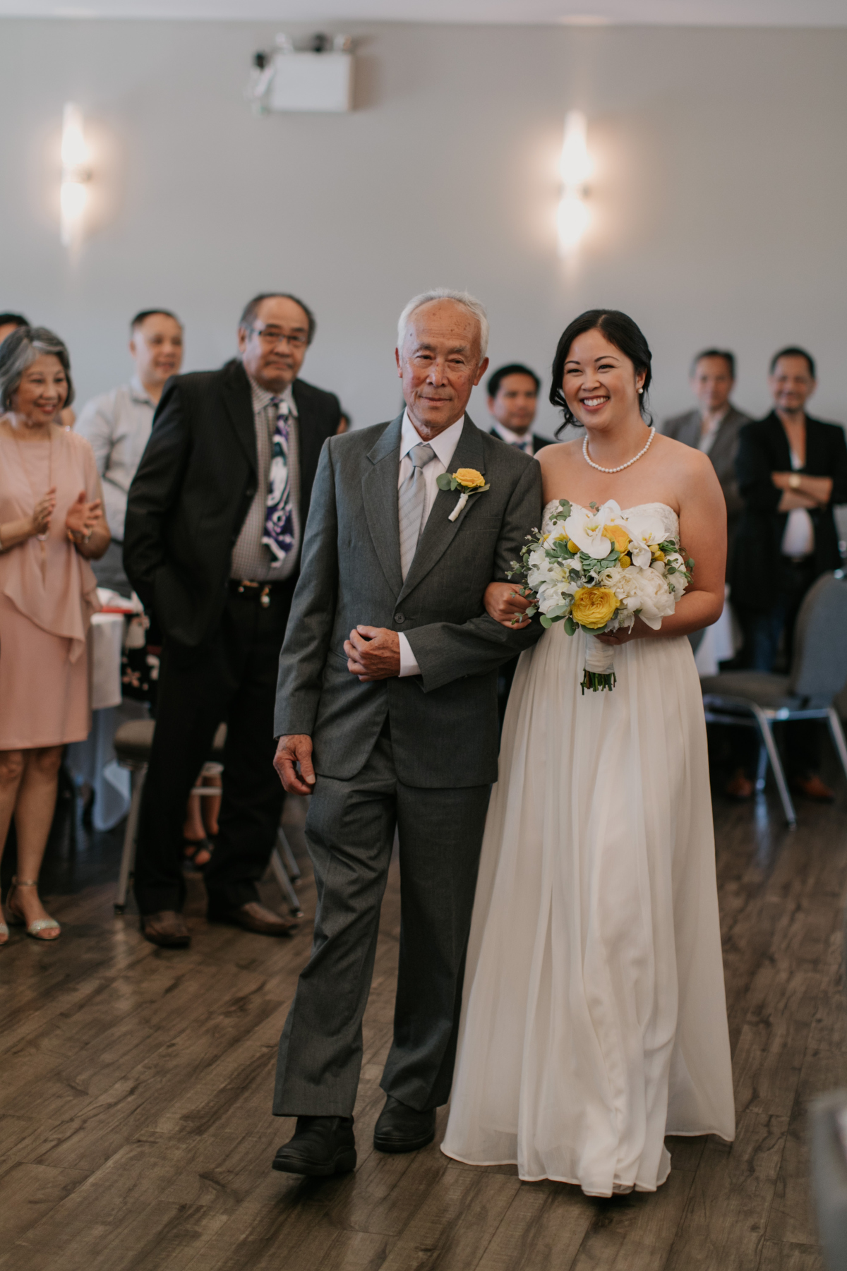 Mayfair Lakes Golf Course Wedding Photos