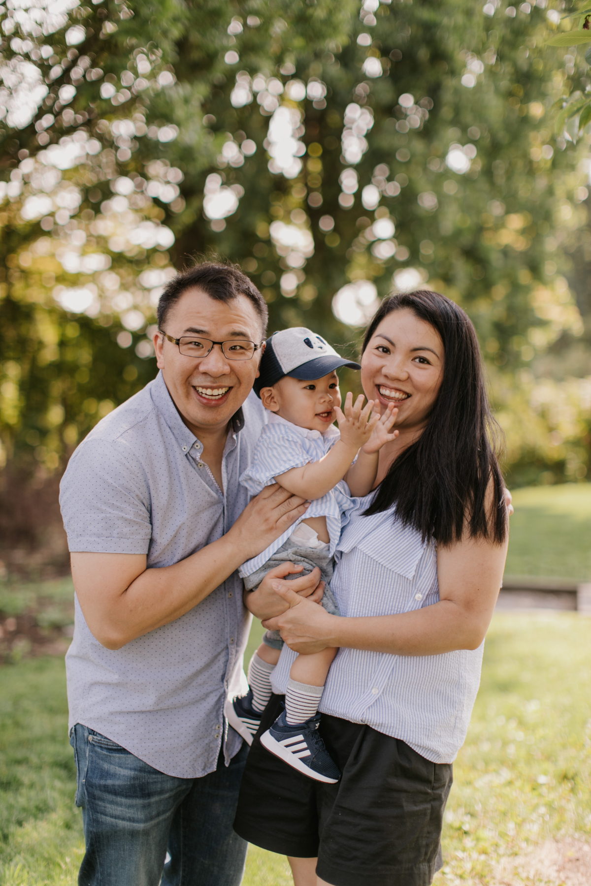 family photos at queen elizabeth park in vancouver