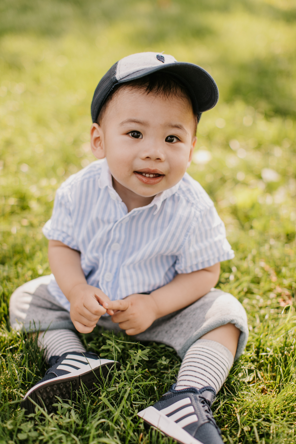 family photos at queen elizabeth park in vancouver