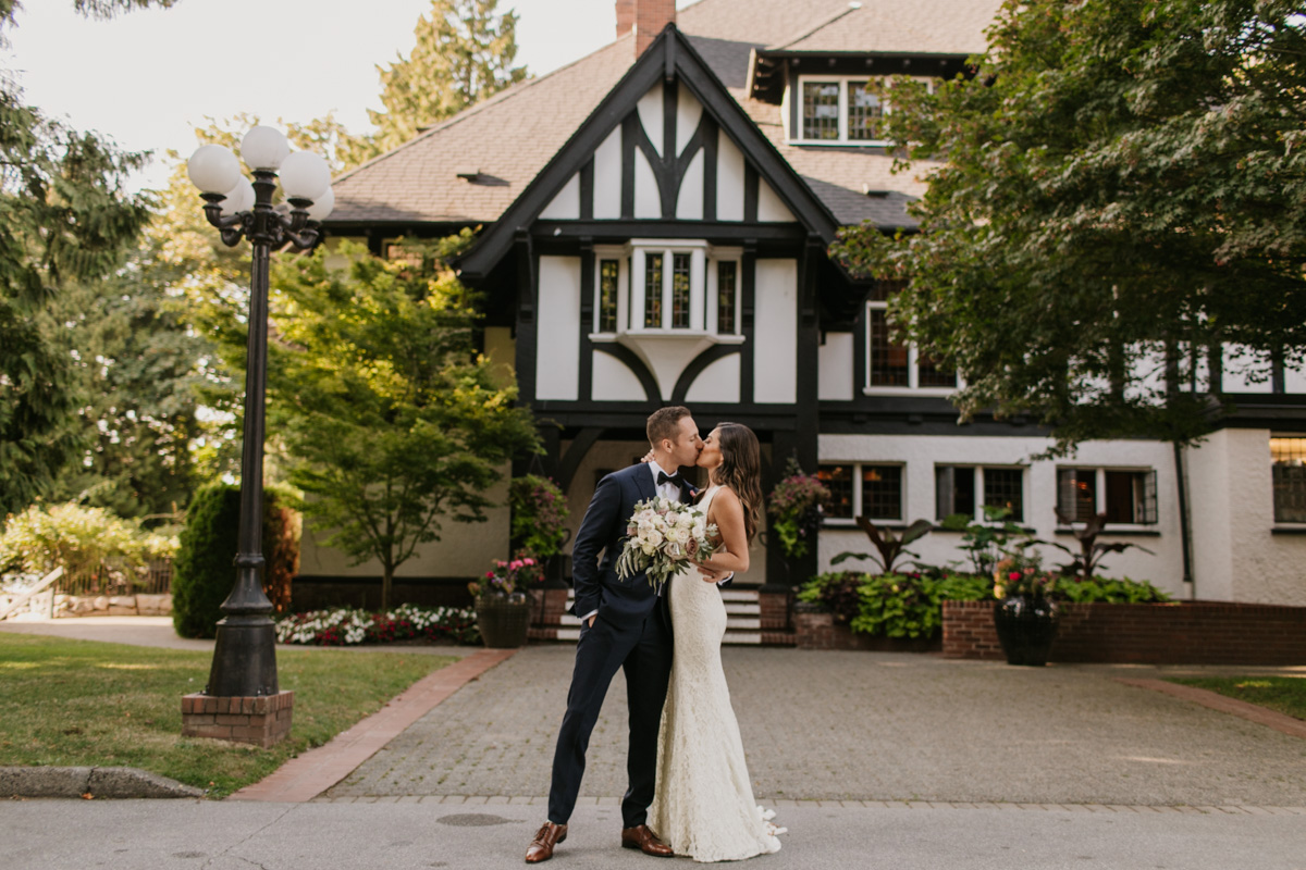 brock house restaurant wedding photos