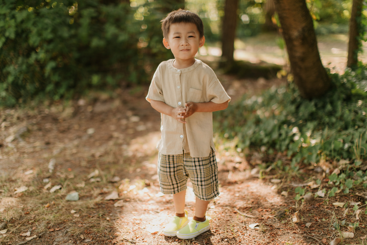deer lake park family photos in vancouver