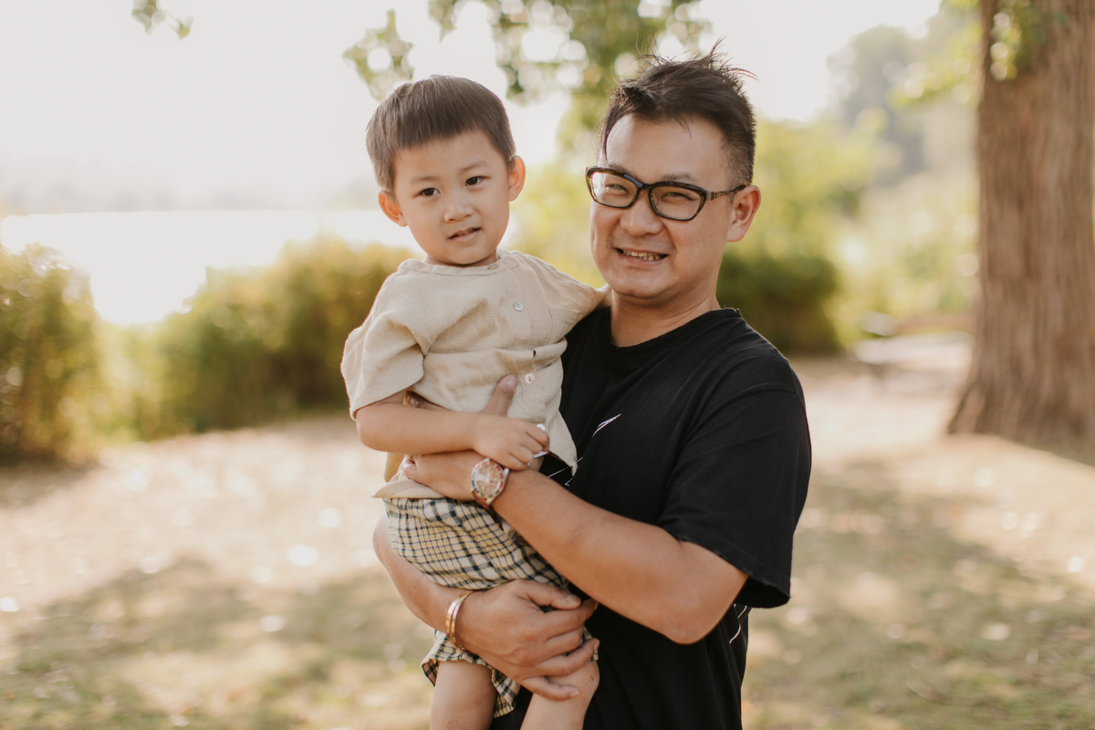 deer lake park family photos in vancouver