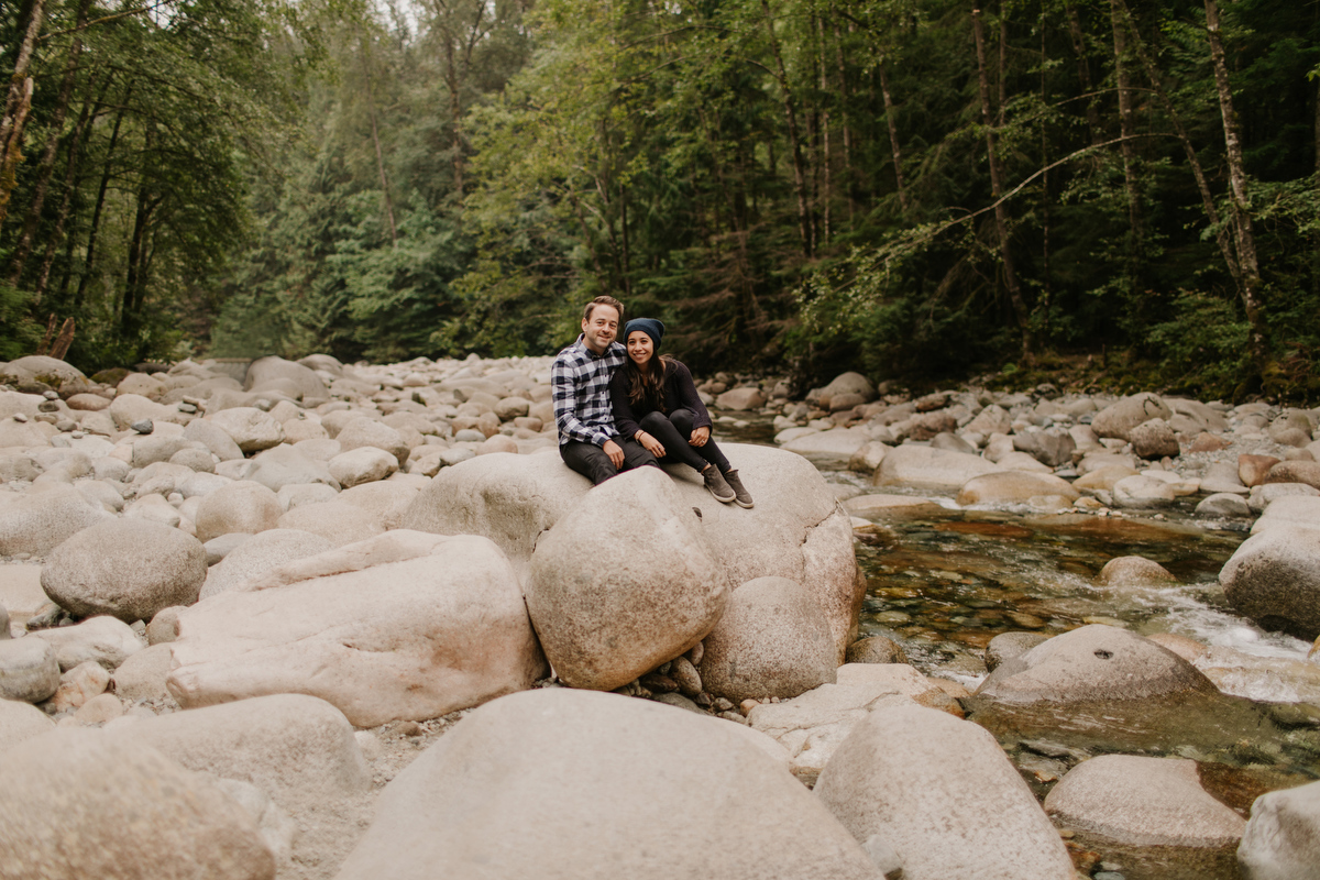 engagement photos at lynn canyon suspense bridge
