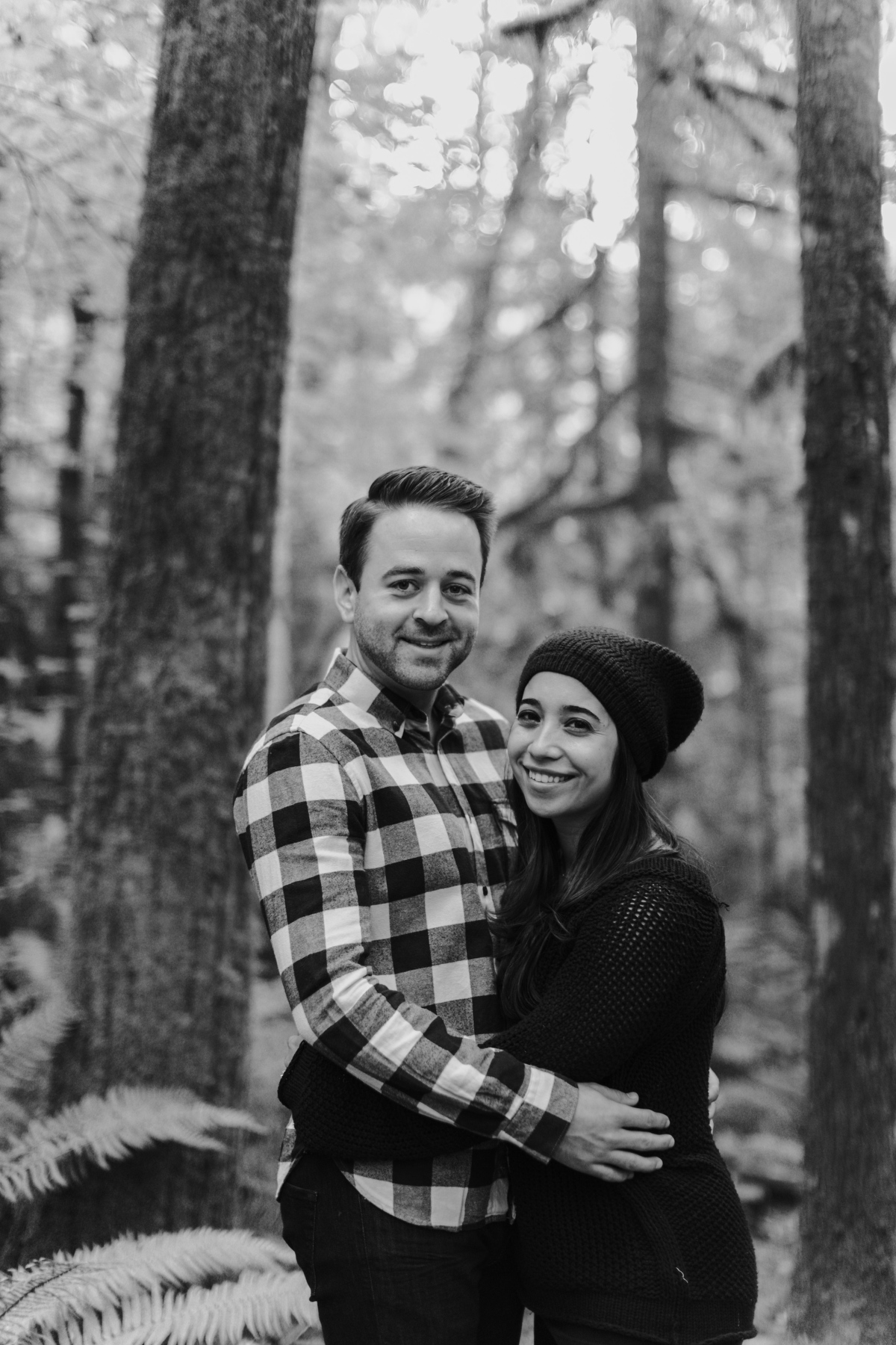 engagement photos at lynn canyon suspense bridge