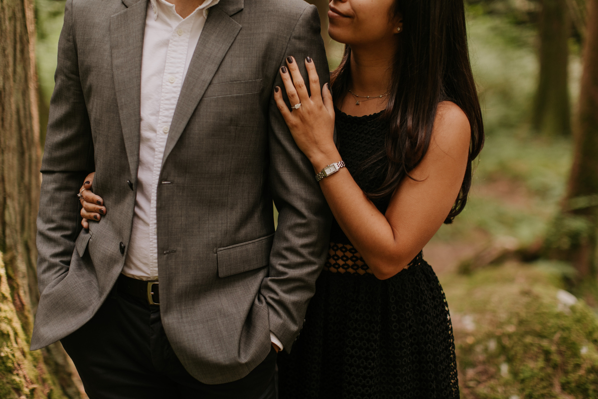engagement photos at lynn canyon suspense bridge