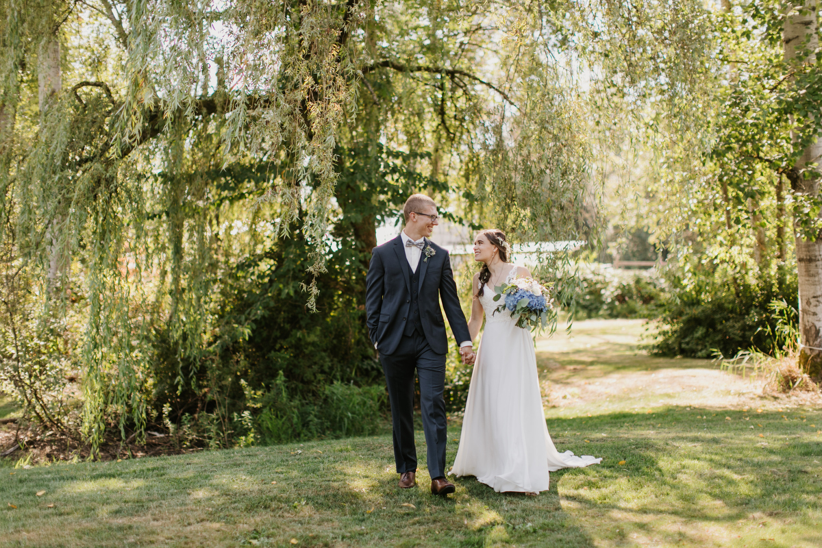 maan farms wedding photos in abbotsford