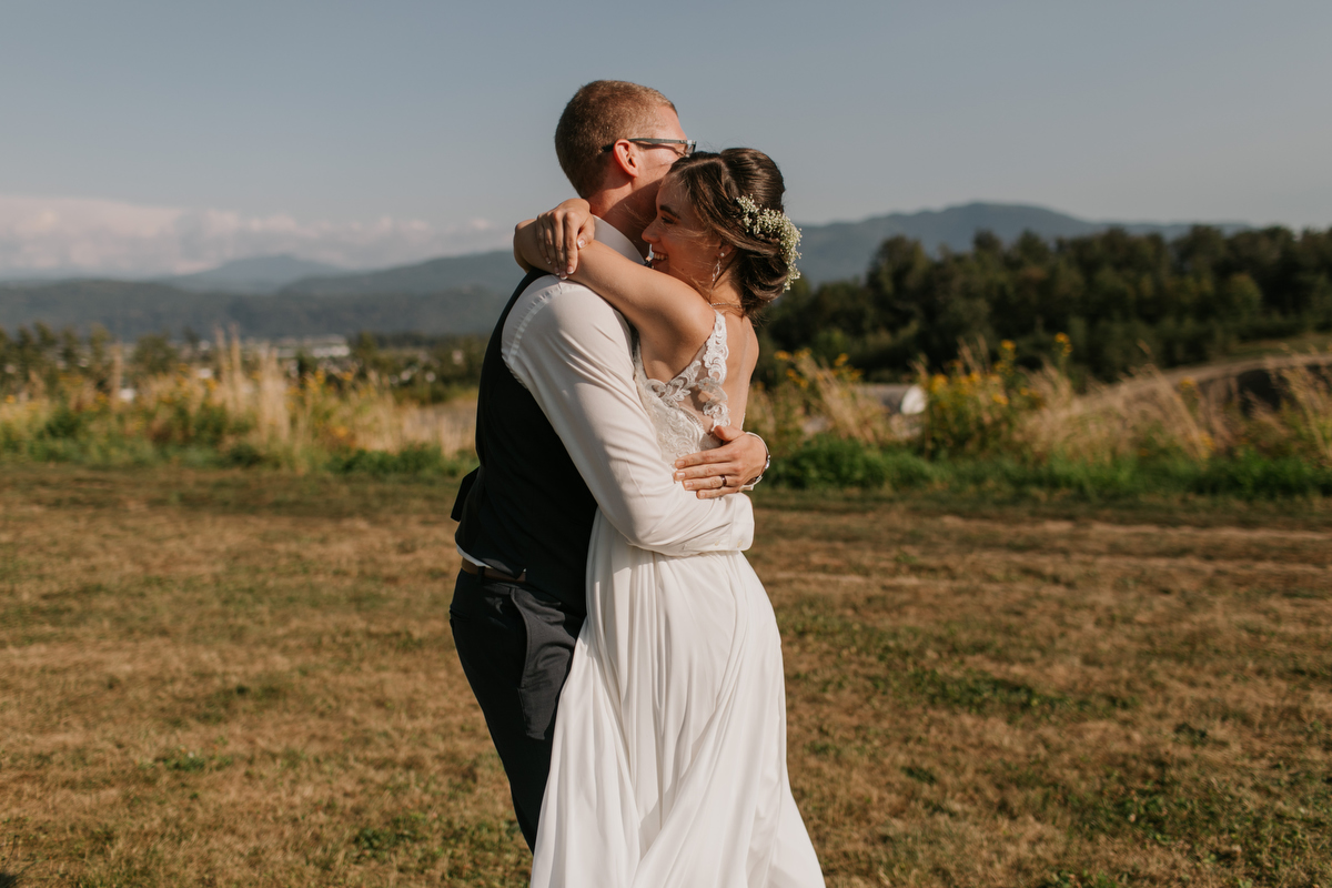 maan farms wedding photos in abbotsford