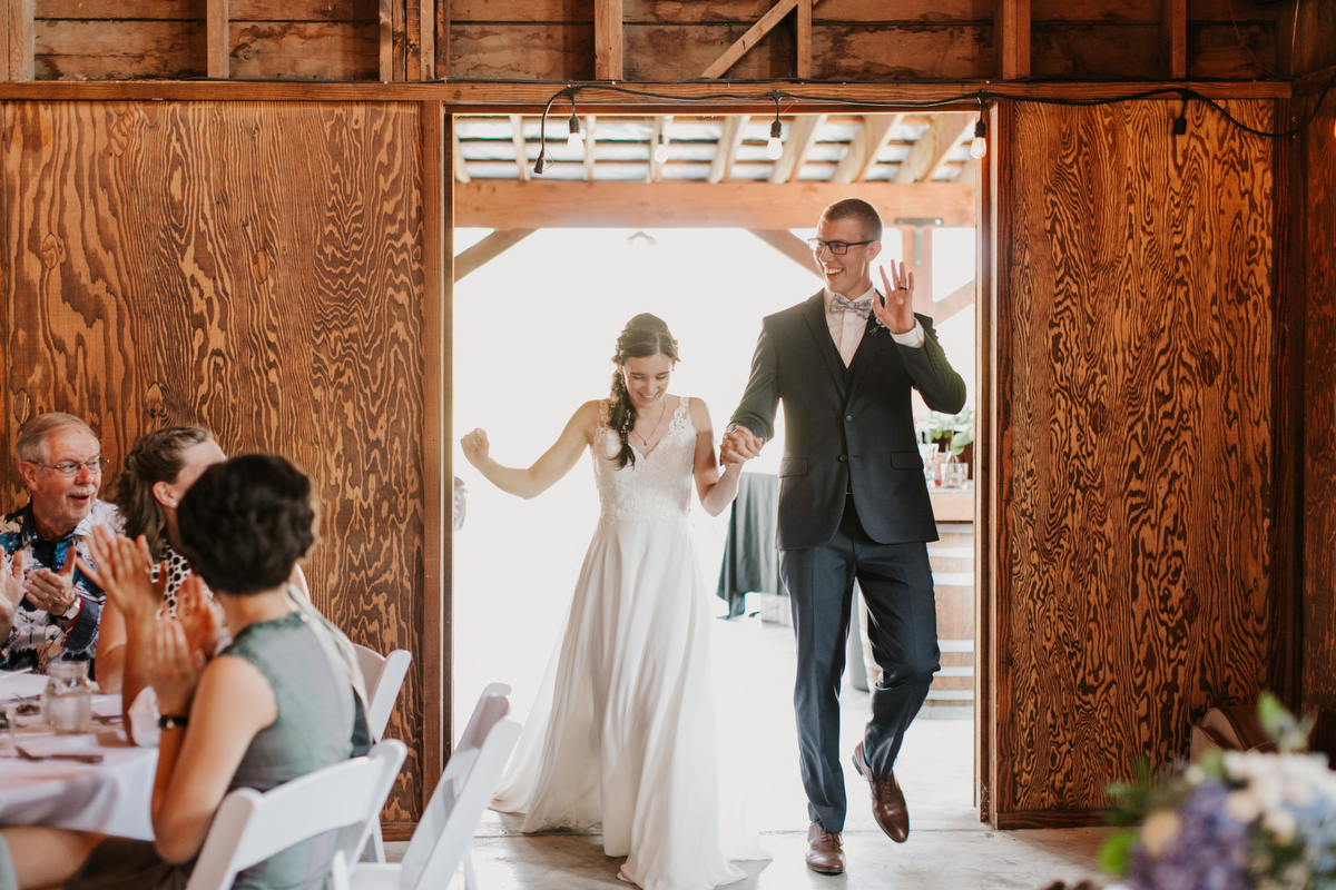 maan farms wedding photos in abbotsford