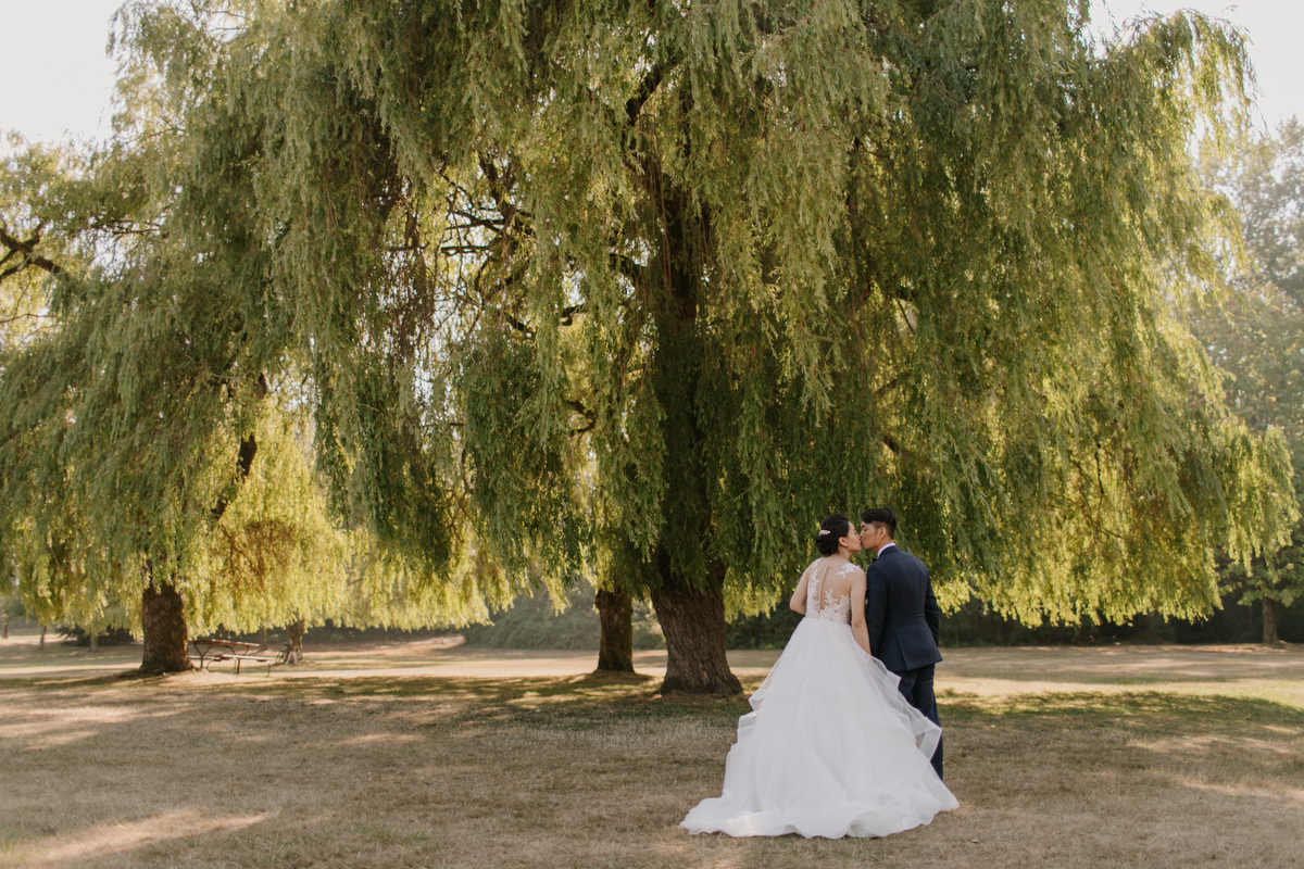 brock house wedding photos
