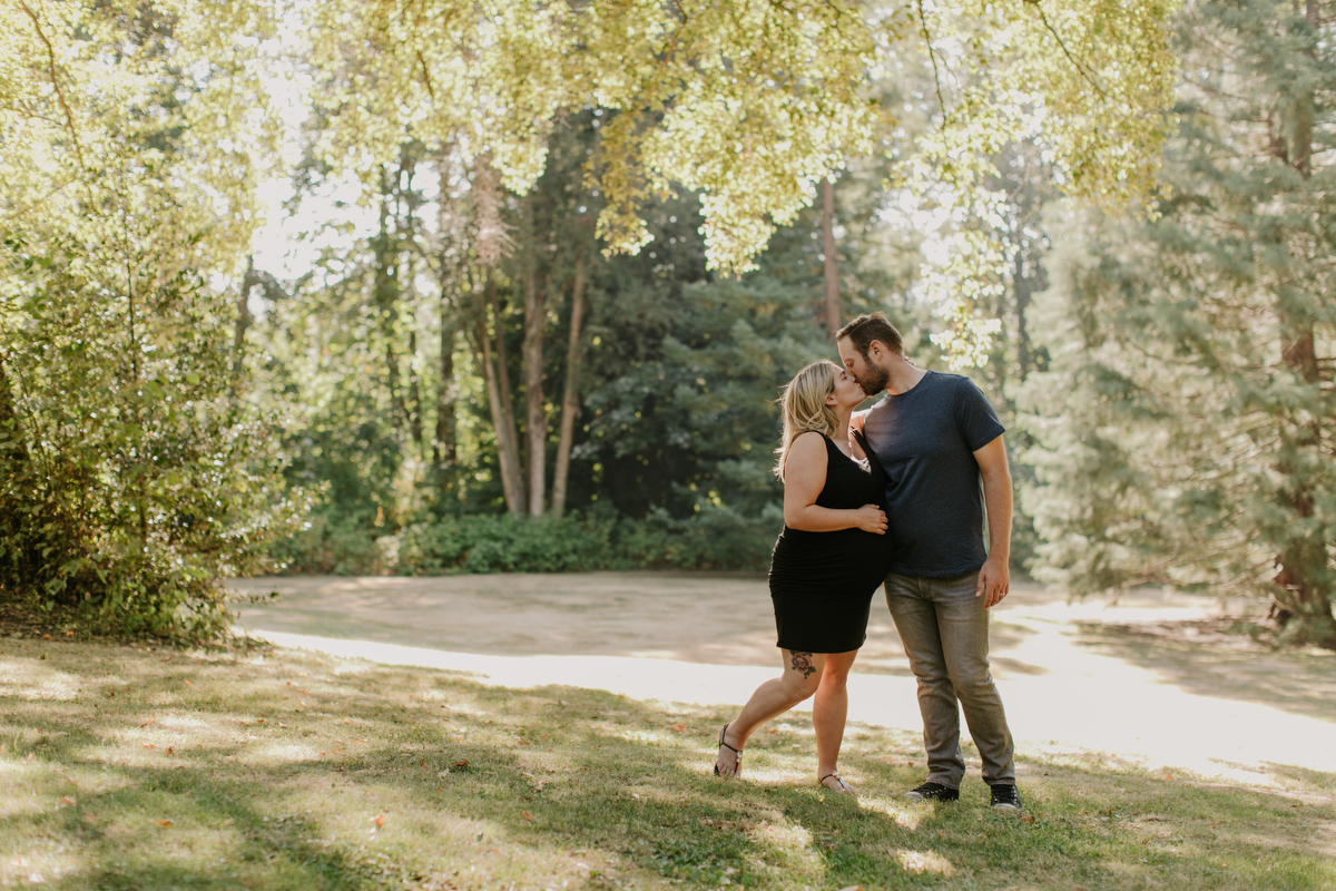 Redwood Park Maternity Photos
