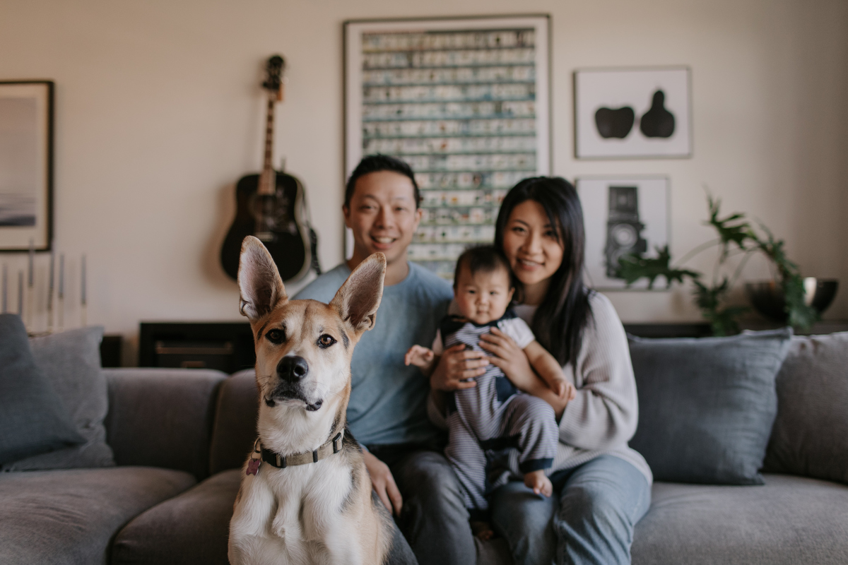at home family session in vancouver